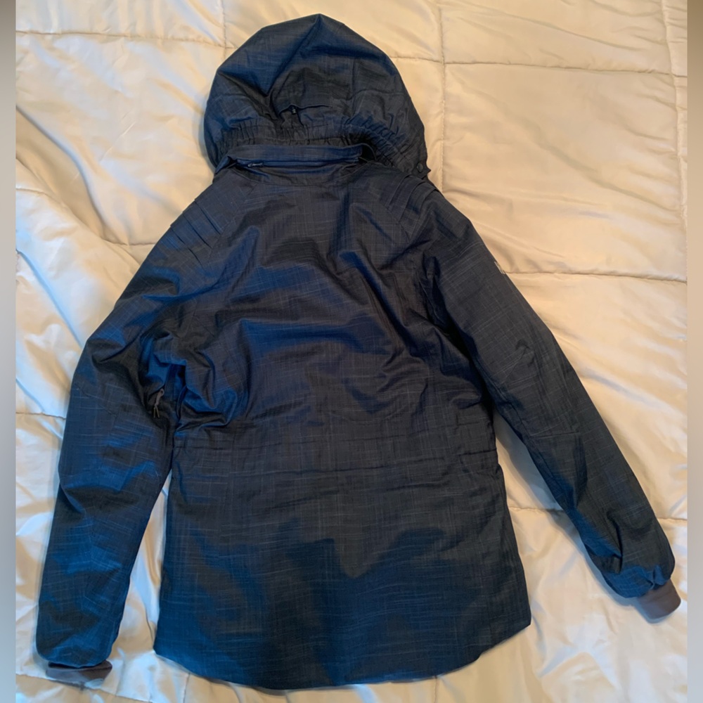 Insulated Helly Hansen Ski Jacket - image 2